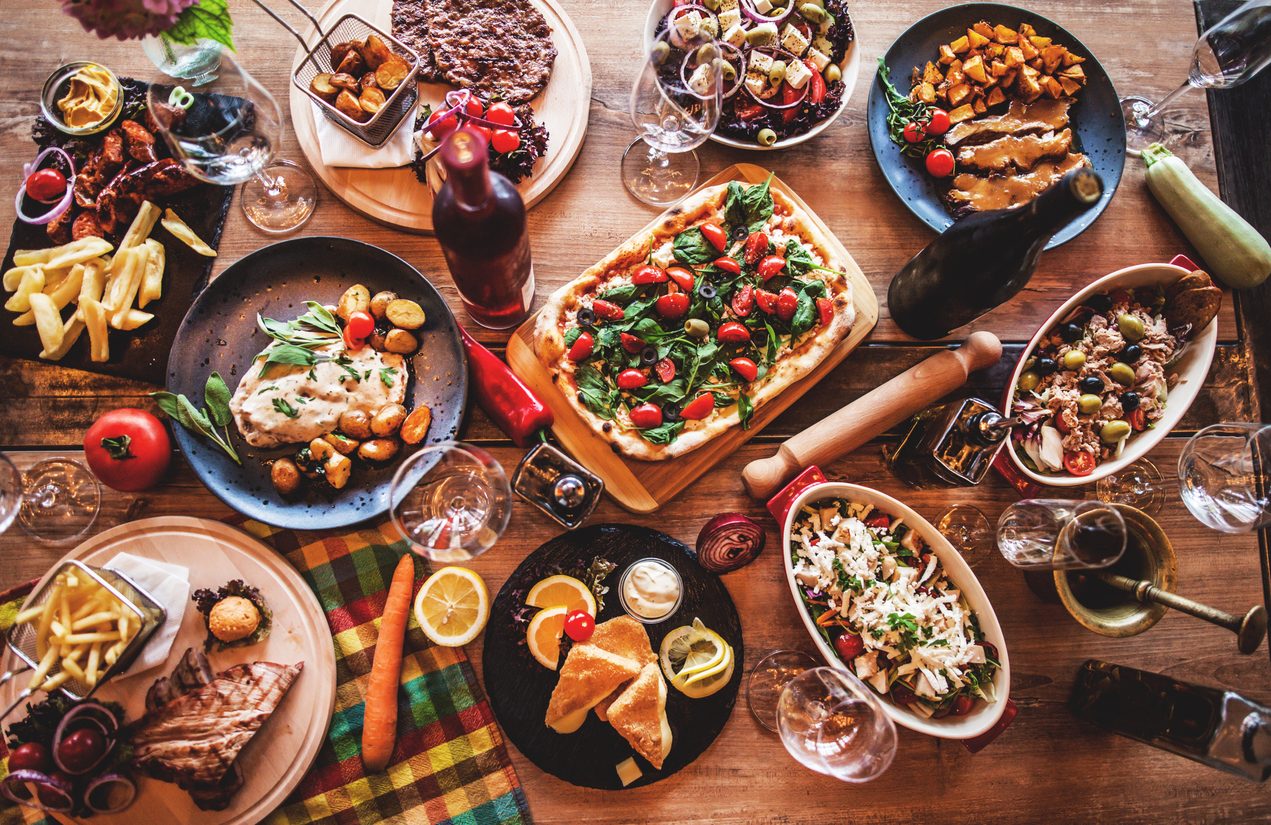 ユニークな食べ物が勢ぞろい!世界の伝統料理をご紹介