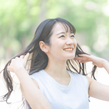 微香性でベタつかず、サラッとした使用感。髪を大切にする方におすすめの1本です
